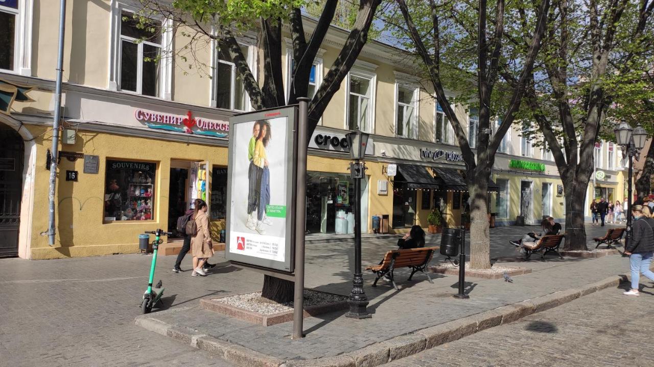 Квартира На Дерибасовcкой Odessa Ngoại thất bức ảnh