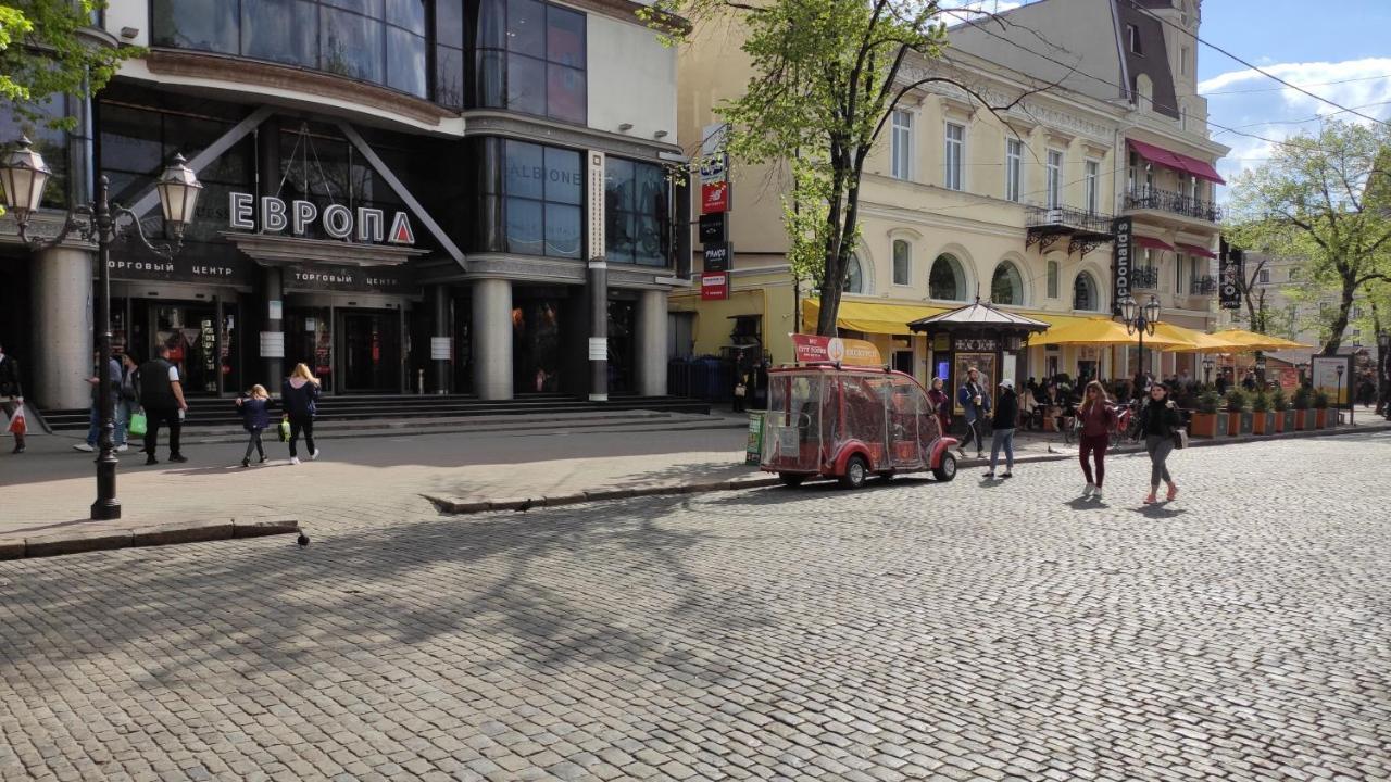 Квартира На Дерибасовcкой Odessa Ngoại thất bức ảnh